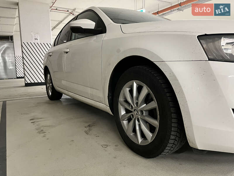 Лифтбек Skoda Octavia 2013 в Дрогобыче