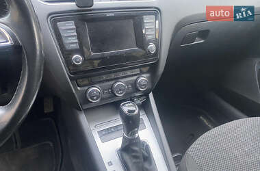 Лифтбек Skoda Octavia 2013 в 