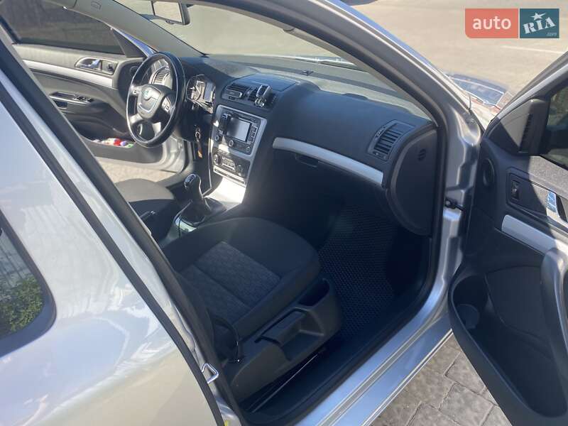 Универсал Skoda Octavia 2011 в Львове