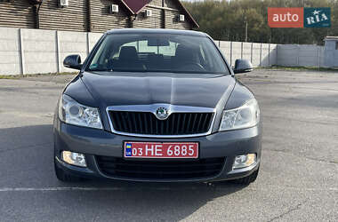 Лифтбек Skoda Octavia 2010 в 