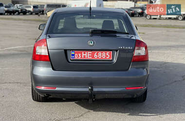 Лифтбек Skoda Octavia 2010 в 