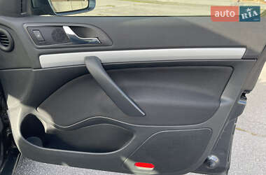 Лифтбек Skoda Octavia 2010 в 