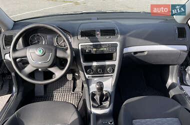Лифтбек Skoda Octavia 2010 в 