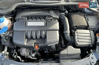 Лифтбек Skoda Octavia 2010 в 