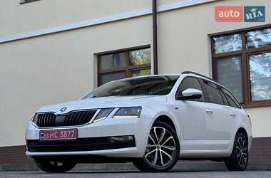 Універсал Skoda Octavia 2020 в Дрогобичі