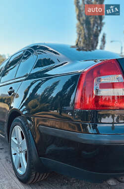 Лифтбек Skoda Octavia 2008 в 