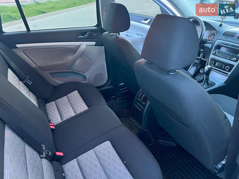 Универсал Skoda Octavia 2010 в Луцке