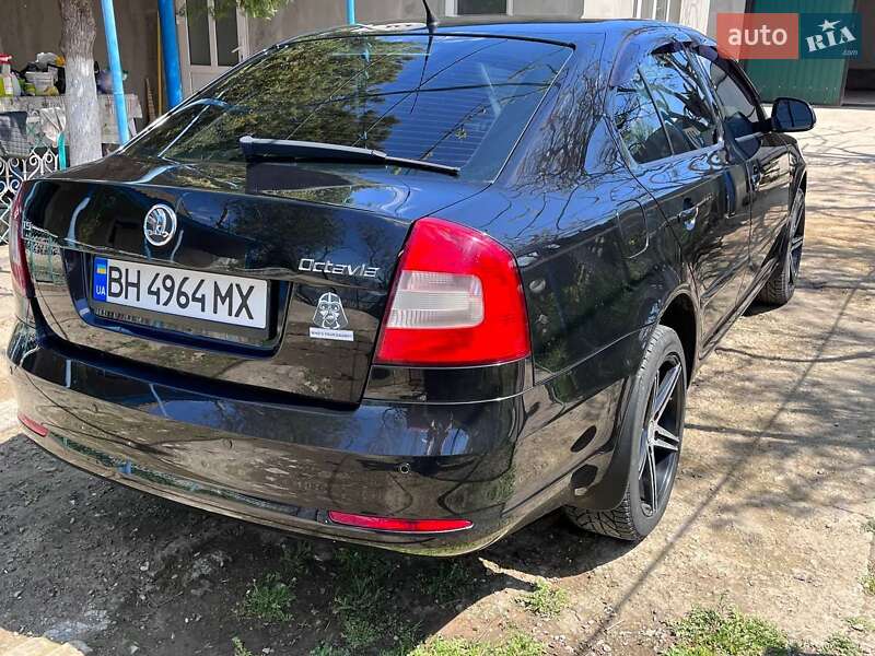 Ліфтбек Skoda Octavia 2009 в Сараті
