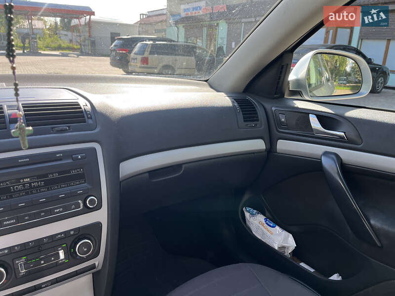 Универсал Skoda Octavia 2012 в Долине