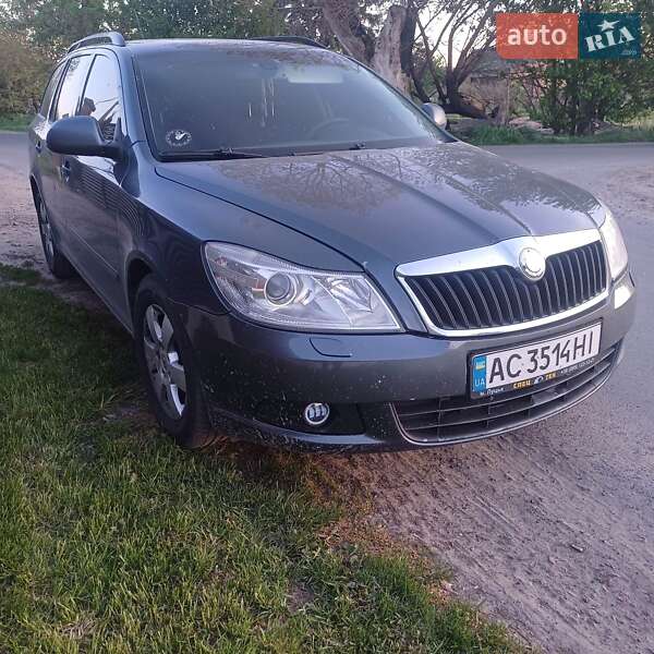 Універсал Skoda Octavia 2009 в Луцьку