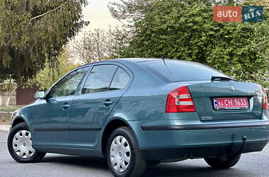 Лифтбек Skoda Octavia 2005 в 