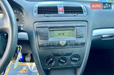 Лифтбек Skoda Octavia 2005 в 