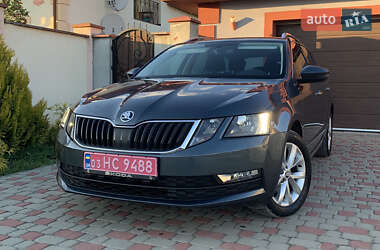 Универсал Skoda Octavia 2019 в Стрые