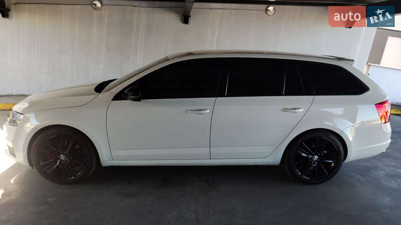 Універсал Skoda Octavia 2015 в Мукачевому