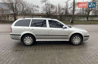 Універсал Skoda Octavia 2001 в 
