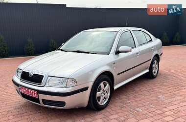 Лифтбек Skoda Octavia 2003 в 