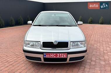 Лифтбек Skoda Octavia 2003 в 
