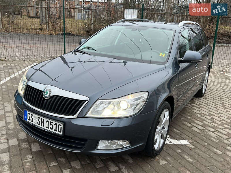 Універсал Skoda Octavia 2010 в Бучі