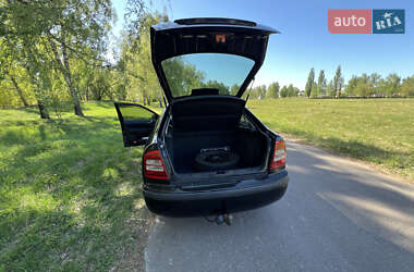 Лифтбек Skoda Octavia 2006 в 