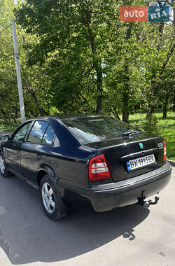 Лифтбек Skoda Octavia 2002 в 