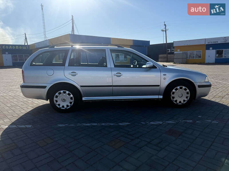 Універсал Skoda Octavia 2001 в Житомирі