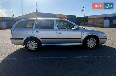 Універсал Skoda Octavia 2001 в 