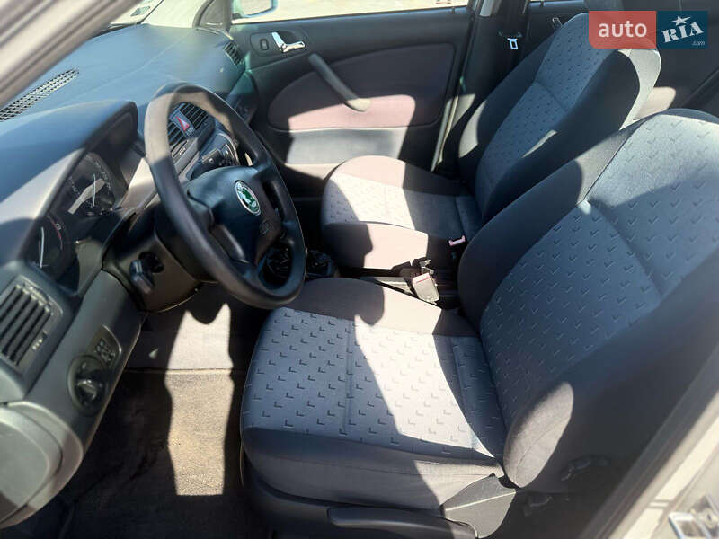 Універсал Skoda Octavia 2001 в Житомирі