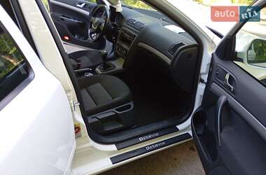 Універсал Skoda Octavia 2012 в Ірпені