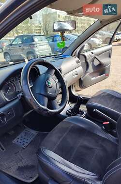 Лифтбек Skoda Octavia 2009 в 