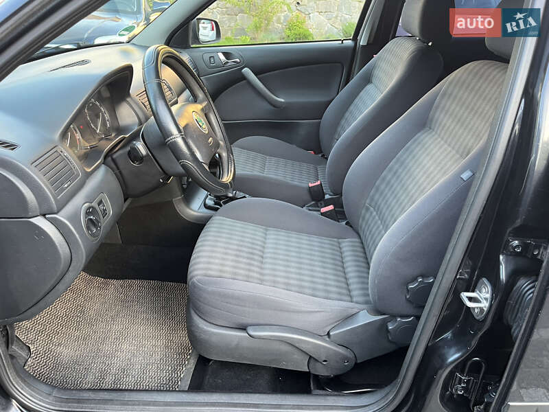 Універсал Skoda Octavia 2008 в Звягелі