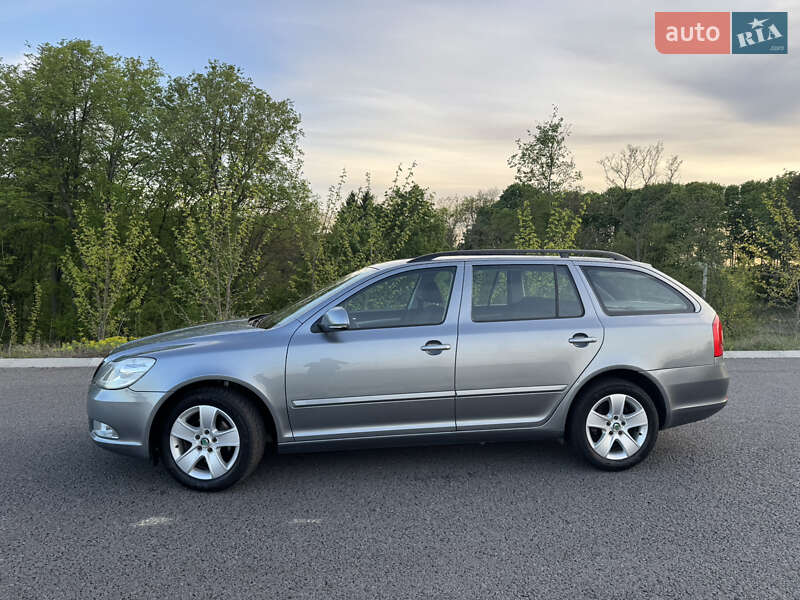 Универсал Skoda Octavia 2012 в Ровно