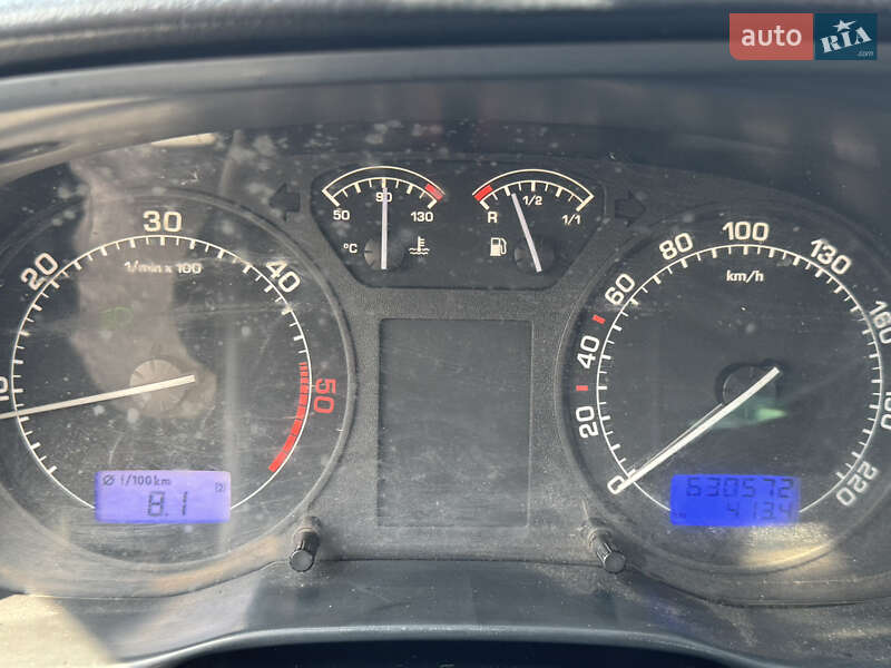 Лифтбек Skoda Octavia 2002 в Житомире