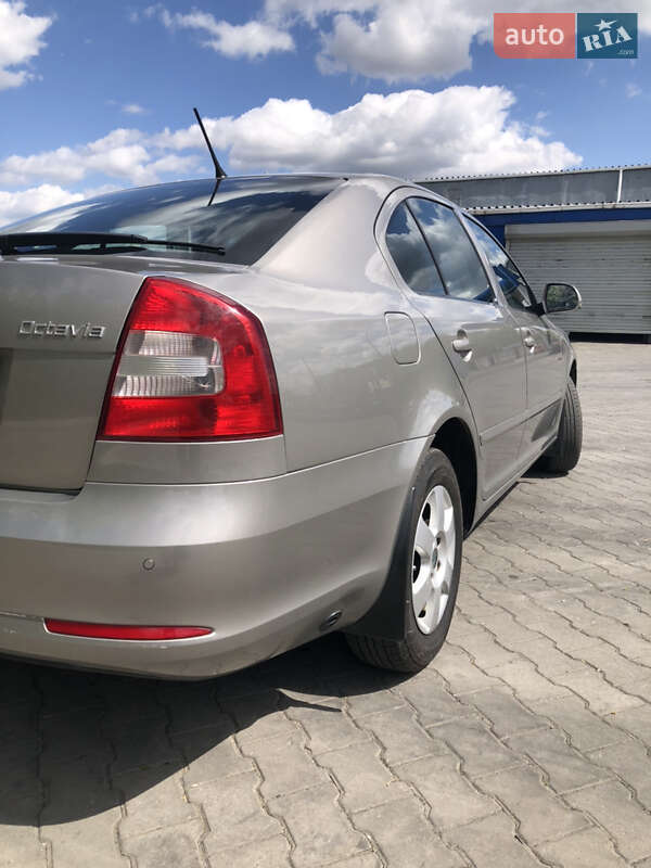 Ліфтбек Skoda Octavia 2012 в Хмельницькому