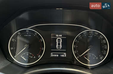 Лифтбек Skoda Octavia 2012 в 