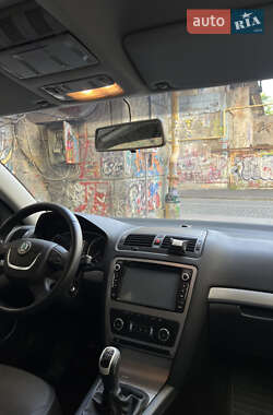 Лифтбек Skoda Octavia 2012 в 