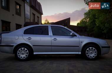 Лифтбек Skoda Octavia 2009 в Кременчуге