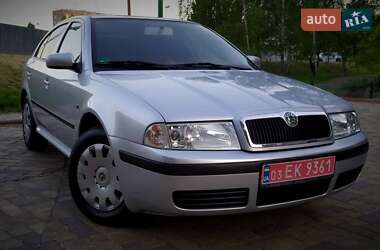 Лифтбек Skoda Octavia 2009 в 