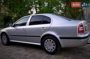 Лифтбек Skoda Octavia 2009 в 