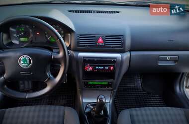 Лифтбек Skoda Octavia 2009 в 