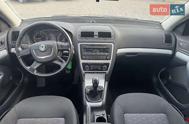 Універсал Skoda Octavia 2011 в 