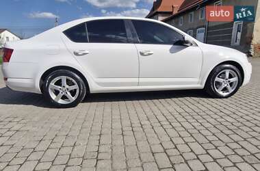 Ліфтбек Skoda Octavia 2016 в 
