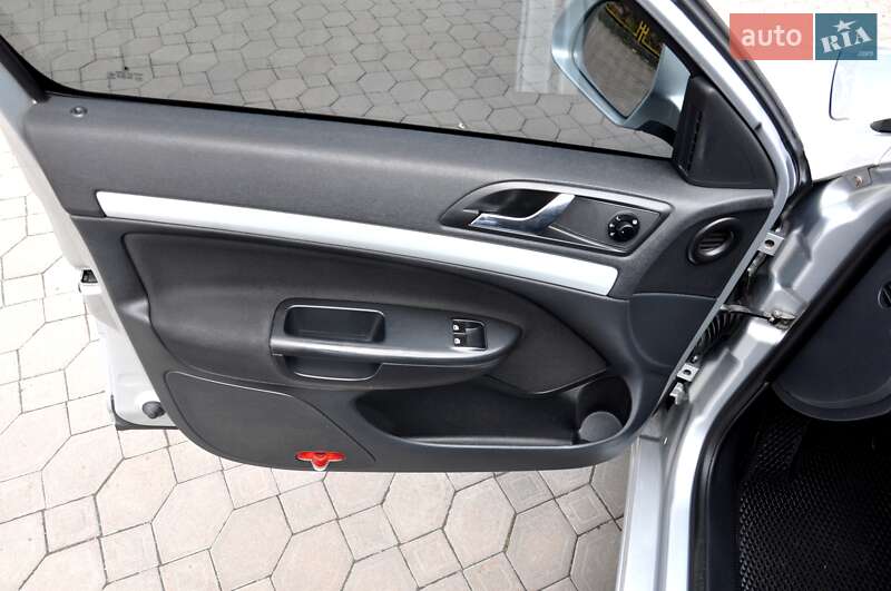 Универсал Skoda Octavia 2011 в Львове
