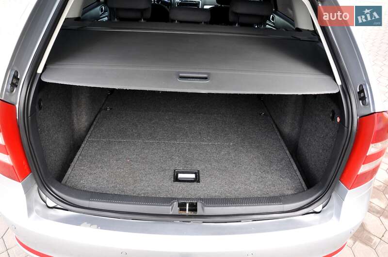 Универсал Skoda Octavia 2011 в Львове
