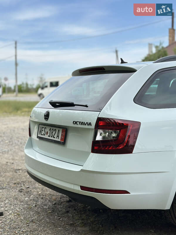 Универсал Skoda Octavia 2018 в Черновцах
