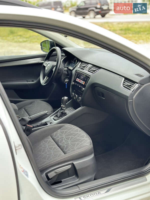 Универсал Skoda Octavia 2018 в Черновцах