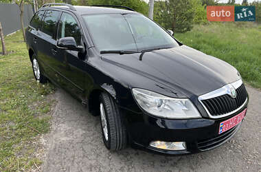 Универсал Skoda Octavia 2010 в 