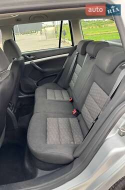 Универсал Skoda Octavia 2011 в 