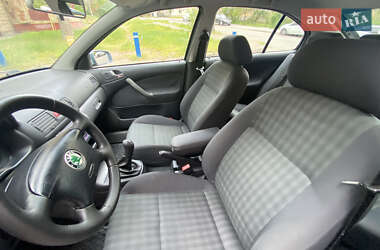 Лифтбек Skoda Octavia 2005 в 