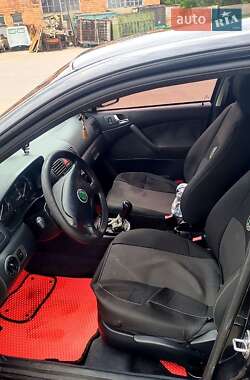 Лифтбек Skoda Octavia 2002 в Сумах