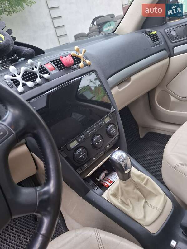 Універсал Skoda Octavia 2008 в Сумах